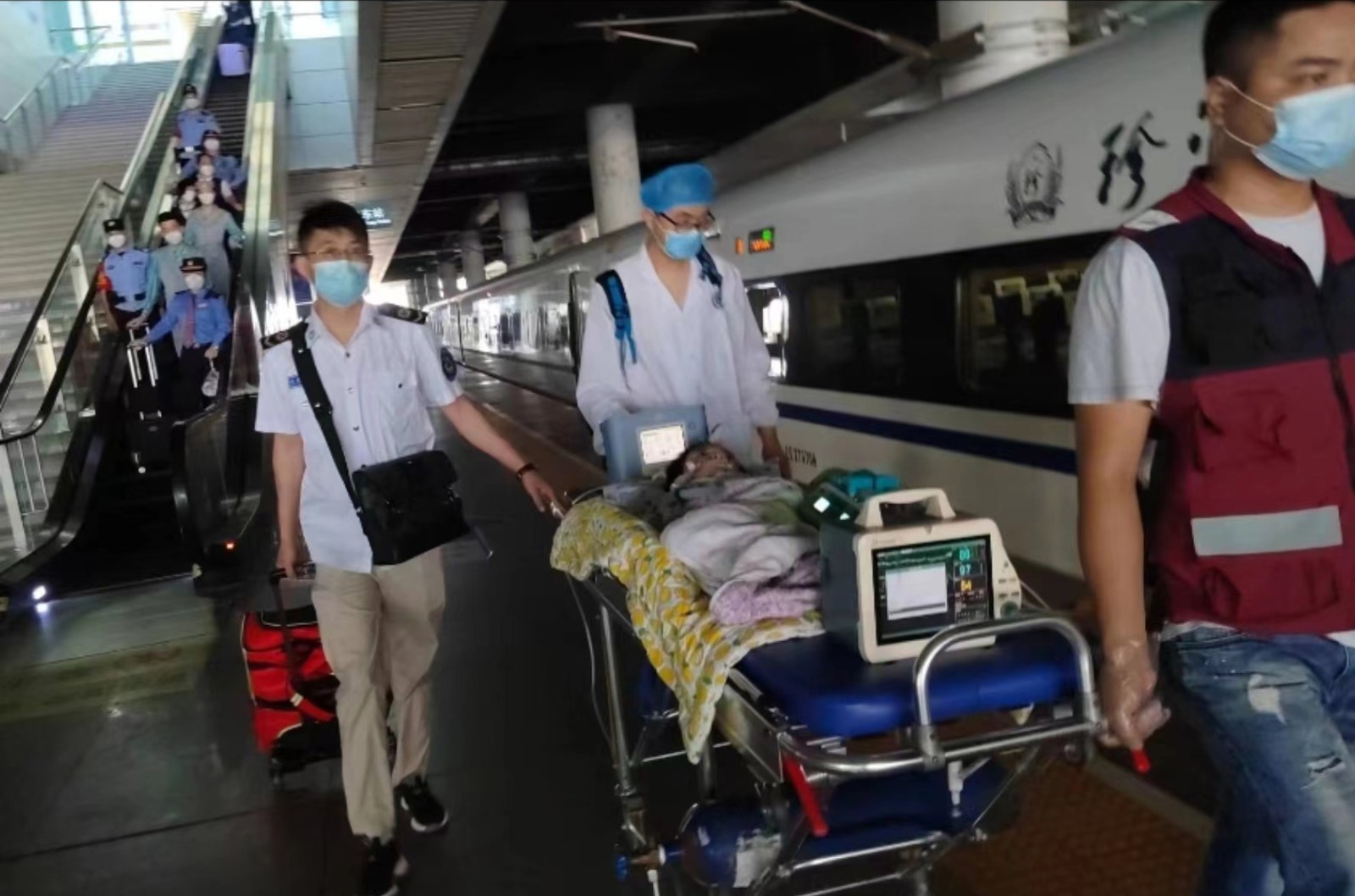 扬州高铁转运公司